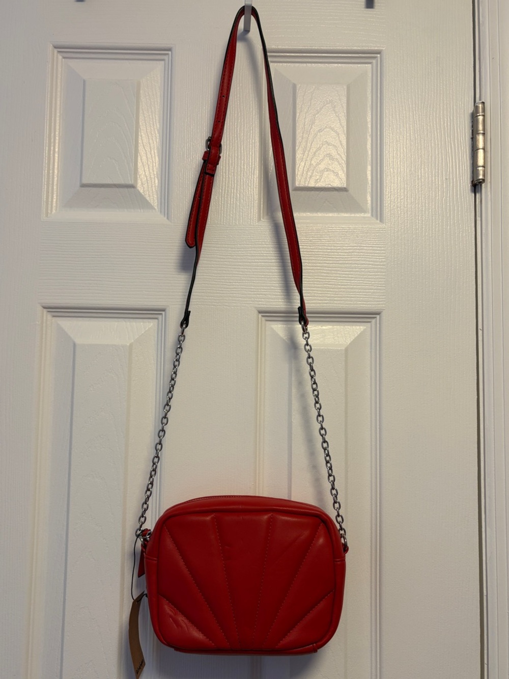 Red Quilted Shell-Style Crossbody Bag with Belt & Chain Strap